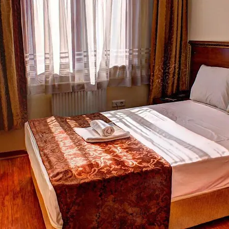 Hotel Real Life 2*