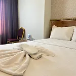 Hotel Real Life 3*