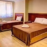 Hotel Real Life 3*