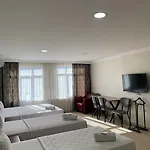 Hotel Real Life