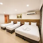 Hotel Real Life