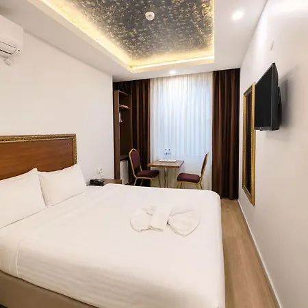 Otel Real Life 3*
