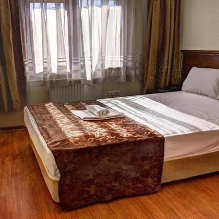 Real Life 3* Istanbul